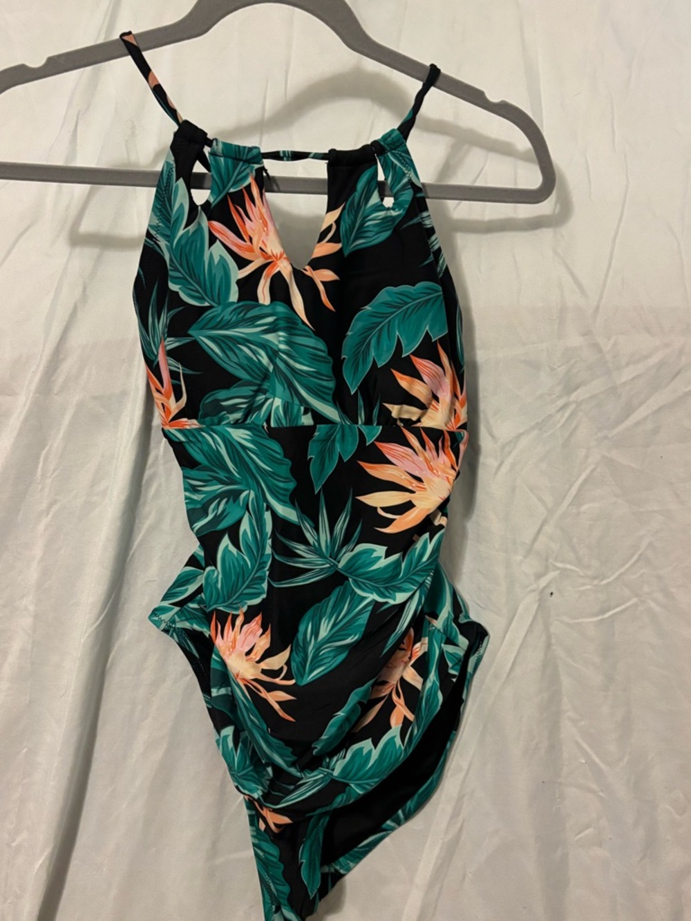 Cupshe Black Tropical High Neck One Piece Swimsuit Tummy Control Size L